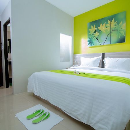 Fresh Hotel Sukabumi Eksteriør billede