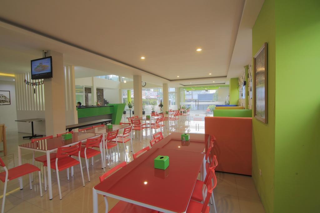 Fresh Hotel Sukabumi Eksteriør billede