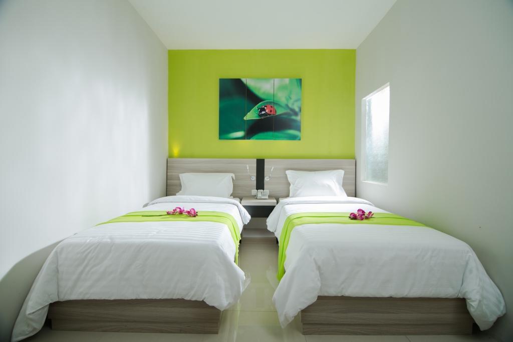 Fresh Hotel Sukabumi Eksteriør billede